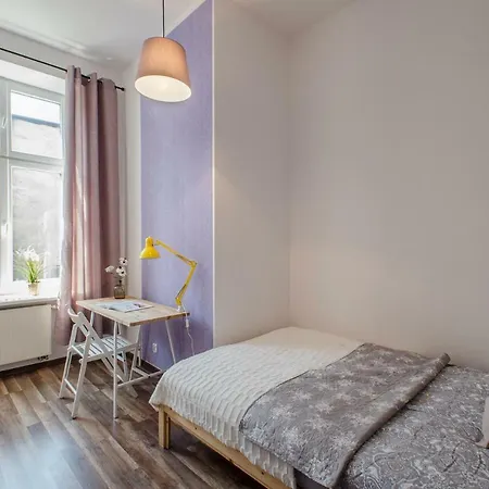 Ohmyhome - Kosciuszki Apartment *