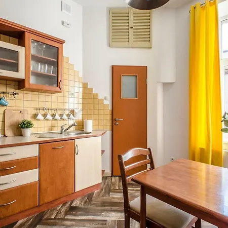 Ohmyhome - Kosciuszki Apartment